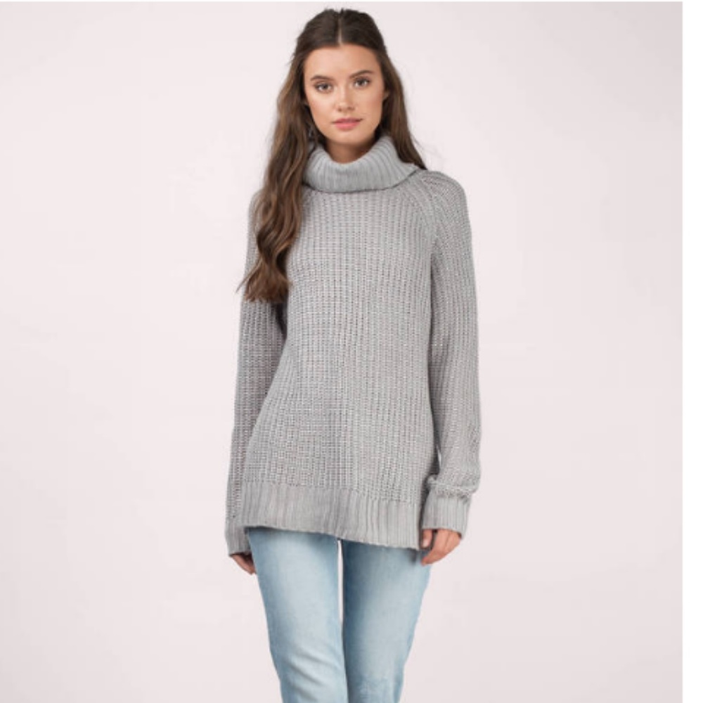 TOBI Over Summer Turtleneck Sweater in Light Grey